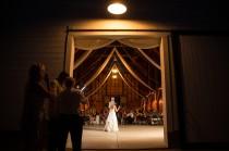 wedding photo - Andrea & Sean, nozze viola nel granaio