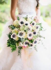 wedding photo - 20 Amazing Wedding Bouquets