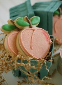 wedding photo - Bake At 350: You're A Peach!