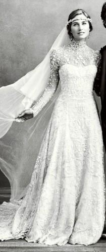 wedding photo - The Top 17 Most Fantabulously Gorgeous Wedding Dresses Of 2011! (Swoon X 1,000!) Which Is Your Favorite?