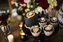 wedding photo - Sparkling & Metallic Wedding Cakes