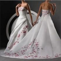 wedding photo - Wedding Dresses With Colored Embroidery