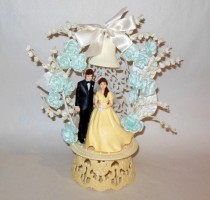 wedding photo - Vintage Plastic 1970's Bride   Groom Wedding Cake Topper W Blue   White Flowers