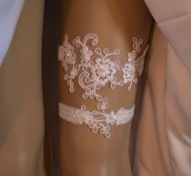 wedding photo -  Lace Wedding Garter Set, Unique Ivory Lace Bridal Garter Set, Ivory Lace Bridal Garter Set With Pearls, Vintage Style