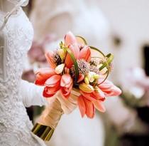 wedding photo - Everything You Need To Know About Wedding Flowers