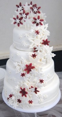 wedding photo - Snowflake Cascade Wedding Cake — Round Wedding Cakes