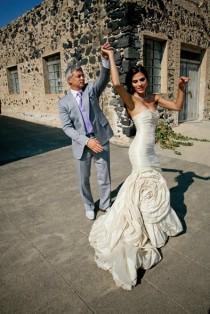 wedding photo - Wedding Planning, Wedding Dresses, Honeymoon, Wedding Style