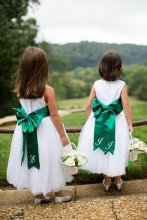 wedding photo - Adorable Mini Attendants