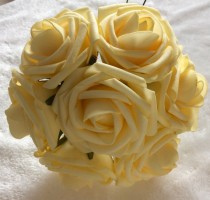 wedding photo -  100pcs Light Yellow Mango flowers For Wedding Fake Foam Roses Pale Yellow Bridal Bouquets flowers Wedding Table Centerpiece Cake Decor