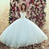 wedding photo - Elegant Saudi Arabic Lace Bodice Ball Gown Wedding Dresses Tulle with Corset 2015 Vestido De Noiva Chapel Train Bridal Gowns Ball Dresses Online with $145.97/Piece on Hjklp88's Store 