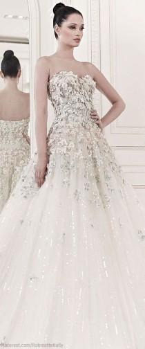 wedding photo - Even Single Girls Are Going To Freak Out Over These Zuhair Murad Wedding Dresses