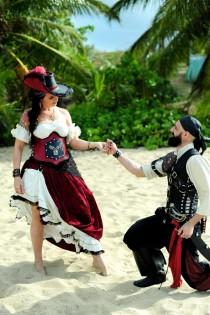 wedding photo - Sword fights and hot booty: Don't miss Ashley & Erik's Caribbean pirate wedding