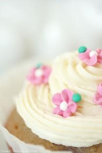 wedding photo - Strawberry - White Chocolate Cupcakes