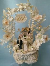 wedding photo - Magnificent Antique Victorian Wedding Cake Topper Dresden Ornament House Xmas