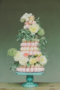 wedding photo - 25 Trendy And Unique Macaron Tower Wedding Cakes 