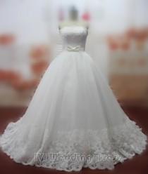 wedding photo -  Real Pictures Custom Made Wedding Dresses with Lace Strapless Wedding Gowns with Bow Sash Bridal Gowns Bridal Dress