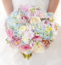 wedding photo - 21 Of The Prettiest Wedding Bouquets For Your Big Day