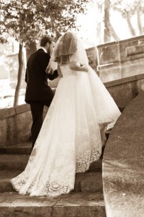 wedding photo - Oscar De La Renta Oscar De La Renta 12E04 Size 2 Wedding Dress –...