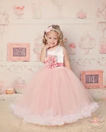 wedding photo - Everything You Need For Your Flower Girl!