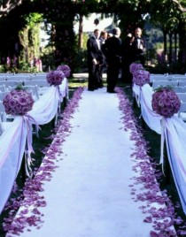 wedding photo - Purple-Themed Wedding Inspiration