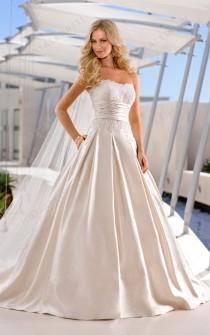 wedding photo -  Stella York By Ella Bridals Bridal Gown Style 5581