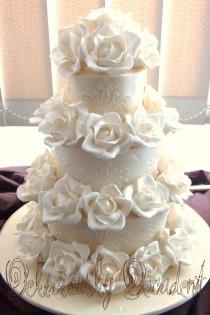wedding photo - Wedding Cakes For Beautiful Brides