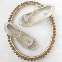 wedding photo - Wedding Shoes low heel with Art Deco Beaded Crystal Applique Flapper T-Strap Peep Toe Heel Silk Bridal Shoes