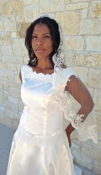 wedding photo - Wedding Veil, Bridal veil,  Mantilla, Single layer, with Beaded Lace, Hip length, Spanish veil,  French Style
