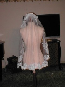 wedding photo - SHORT  Lace Mantilla Bridal Veil