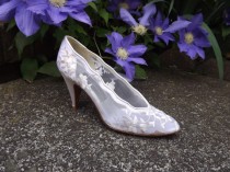 wedding photo - Lace Wedding Shoes, High Heel Bridal Shoes, Floral White Ivory Cream Shoes, Designer Stuart Weitzman Womens Size 6 1/2 6.5 AAAA Narrow US