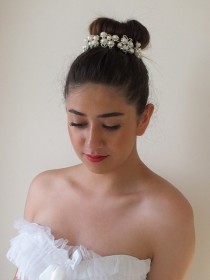 wedding photo - Wedding pearl Crystal Crown, Twisted Wire Tiara, Bridal pearl Head Piece, Hand Wired Wedding pearl Tiara, Pearl Crystal Bridal Crown