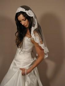 wedding photo - Mantilla veil 34" circlar cut - Lace veil - mantil veil past elbow length.