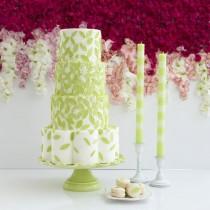 wedding photo - Oscar De La Renta Inspired Cakes