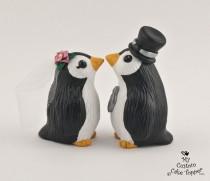 wedding photo - Cute Penguins Wedding Cake Topper