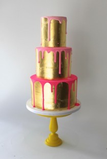 wedding photo - The Hottest Wedding Trend: 17 Sweet And Fun Color Drip Wedding Cakes 