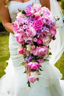wedding photo - 12 Stunning Wedding Bouquets – 33rd Edition