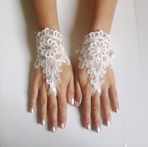 wedding photo - ivory Wedding Glove, ivory lace gloves, Fingerless Glove, ivory wedding gown, UNIQUE Bridal glove, wedding bride, bridal gloves, 245