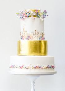 wedding photo - 17 Fondant Wedding Cakes You'll Love (We Promise!)