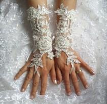 wedding photo - Grandeur luxury Wedding Gloves, Sparkles Stones, Lace Wedding Accessory, Bridal accessory, Fingerless Gloves, Ivory,