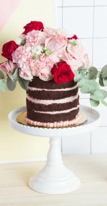 wedding photo - Cakes & Cuts: Floral Topped • A Subtle Revelry
