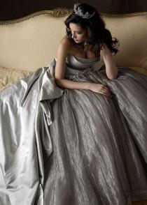 wedding photo - Grey Wedding Color Inspiration