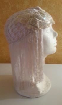 wedding photo - White Gatsby Roaring 20's Flapper Style Crochet Beaded Lace Waterfall Headpiece Hat Bridal Club Party Costume