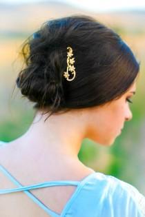 wedding photo - Dainty Gold Leaves on Vine Bobby Pin Leaf on Branch Hair Pin Woodland Fall Hair Accessories