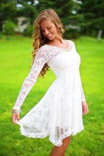 wedding photo - Celebrity-Inspired White Dresses For Spring