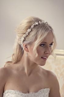 wedding photo - Pearl flower crown, bridal flower crown, Wedding tiara with pearls and babys breath flowers, Wedding flower crown, style ***Eve***