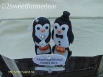 wedding photo - Penguin Bride and groom wedding cake toppers