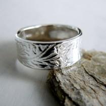wedding photo - 7mm Wedding Band. Paisley Wedding Ring. Sterling Silver Ring. Engravable Ring