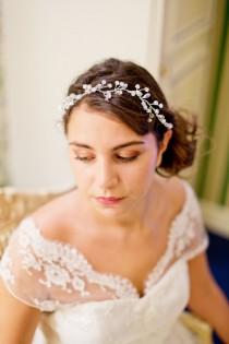 wedding photo - Wedding hair accessory - bridal crown - crystal beads
