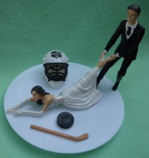 wedding photo - Wedding Cake Topper Los Angeles Kings LA G Hockey Themed w/ Bridal Garter Unique Bride Groom Sports Fans Funny Humorous Original Cute Top