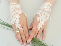 wedding photo - ByVivivenne original design ivory Wedding Glove, Fingerless Glove, High Quality lace, ivory wedding gown, handmade